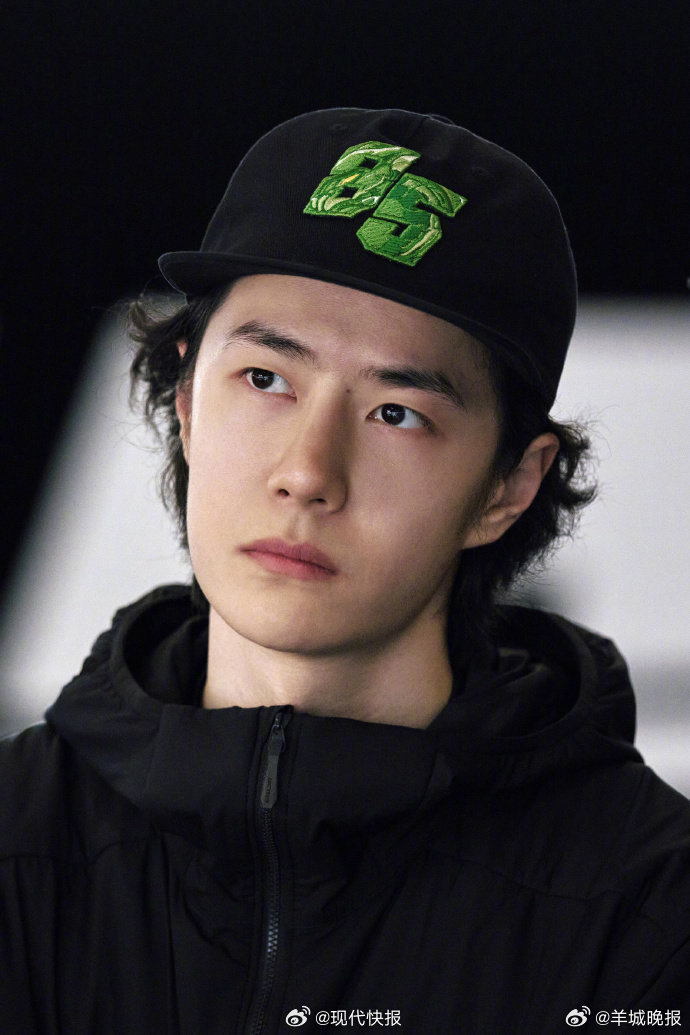 【#王一博连续三天赛前试车#】 4月9日，王一博工作室发布“赛前试车DAY3”九