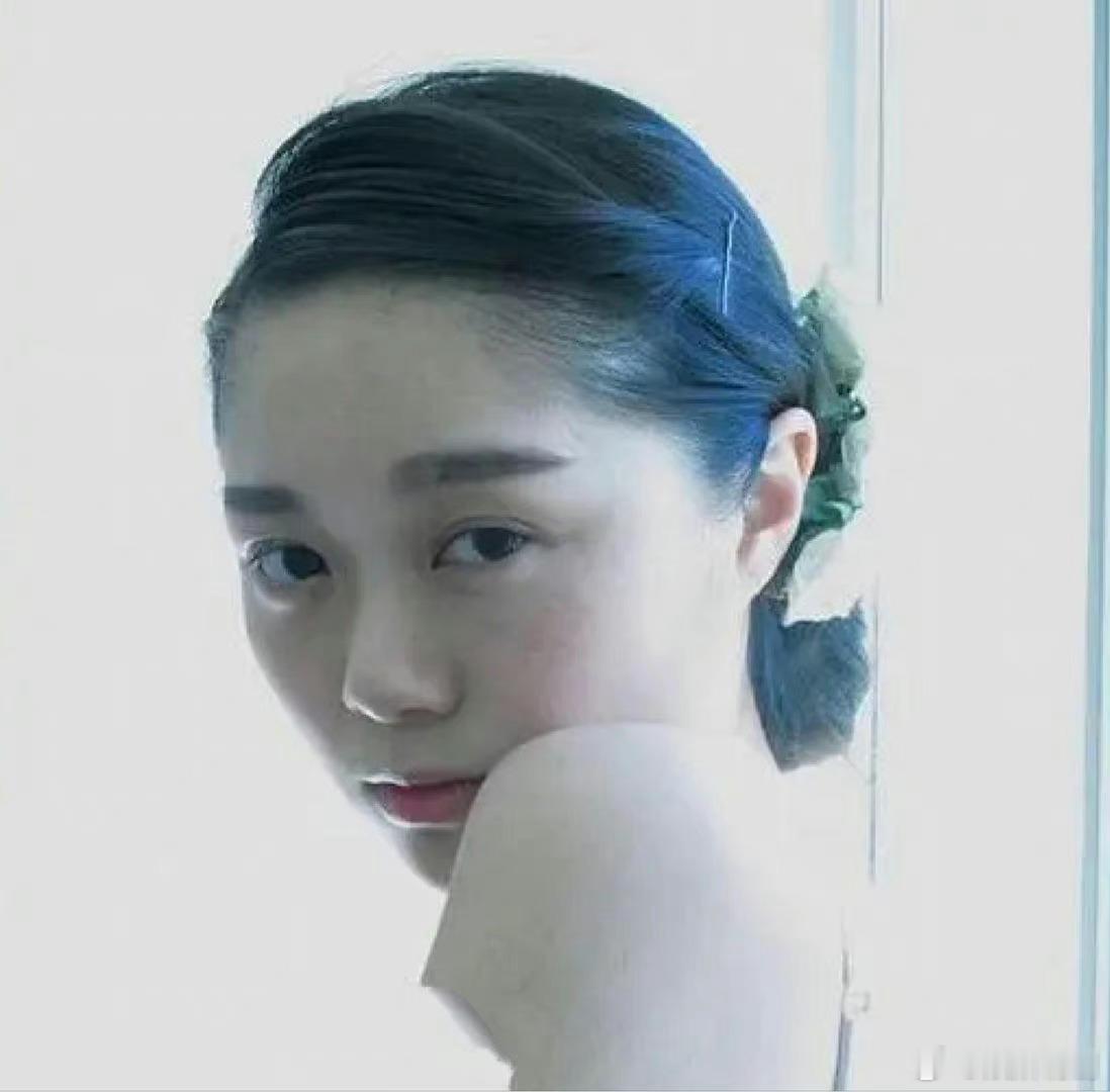 晚晚这个镜头也太像范冰冰了吧 ​​​