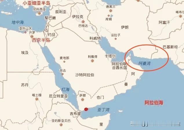 【美驱逐舰在阿曼湾异常接近伊朗领海】
    七月23日下午，美海军“菲茨杰拉德