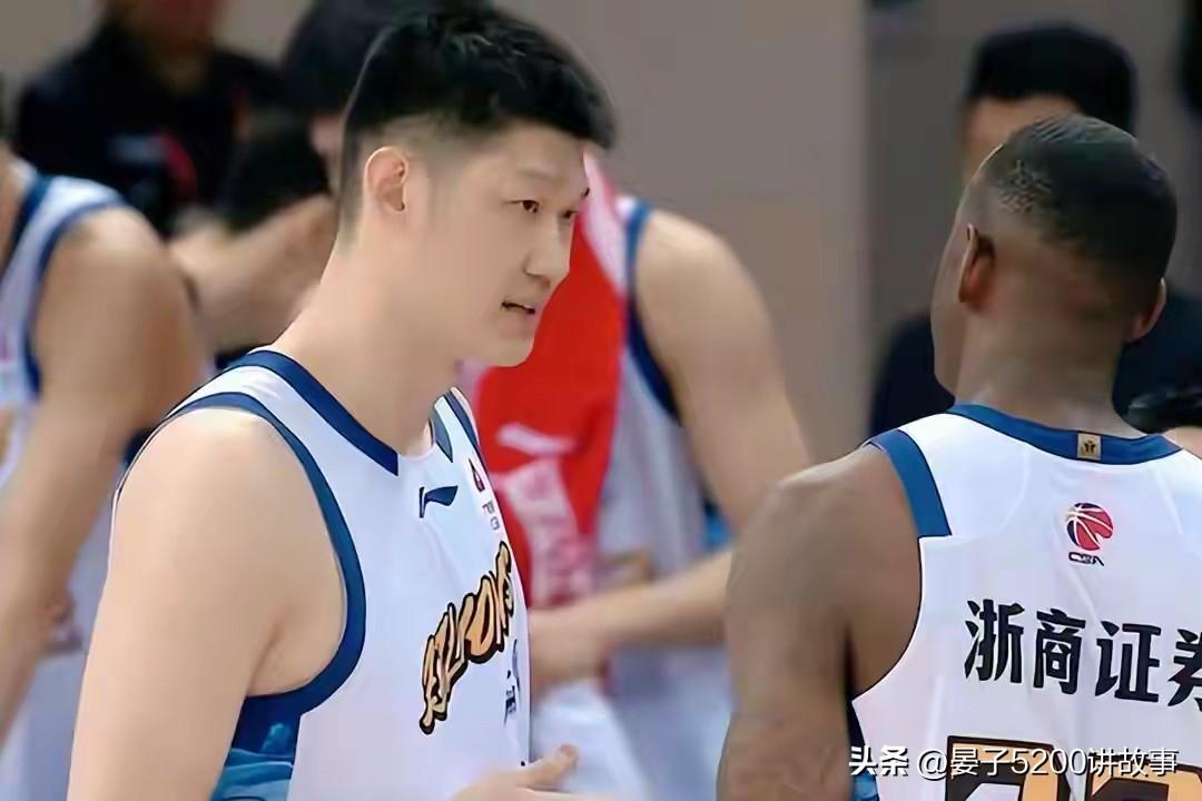 强强对话，不可错过！一方是七连胜的深圳男篮，另一方是七连胜的广厦男篮

✌主场是