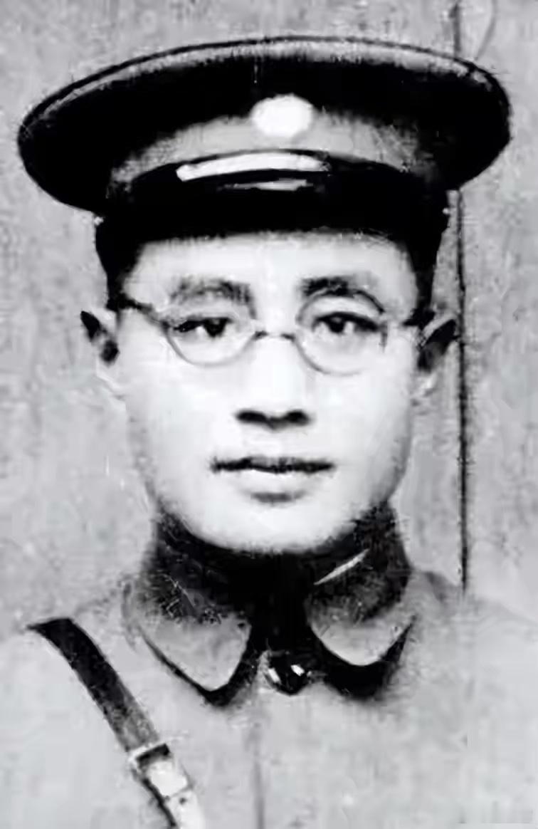 1986年刘伯承病逝，他永远不知，乡下原配替他养大的儿子结局如何 