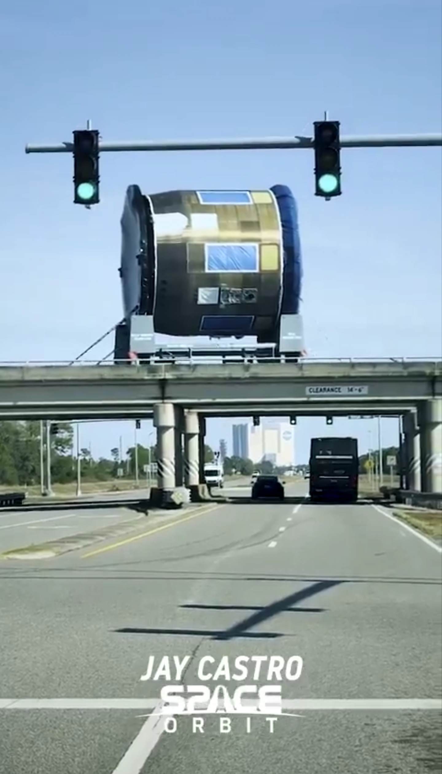 新格伦（New Glenn）第三枚一级（GS1-SN003）的发动机舱前往LC-