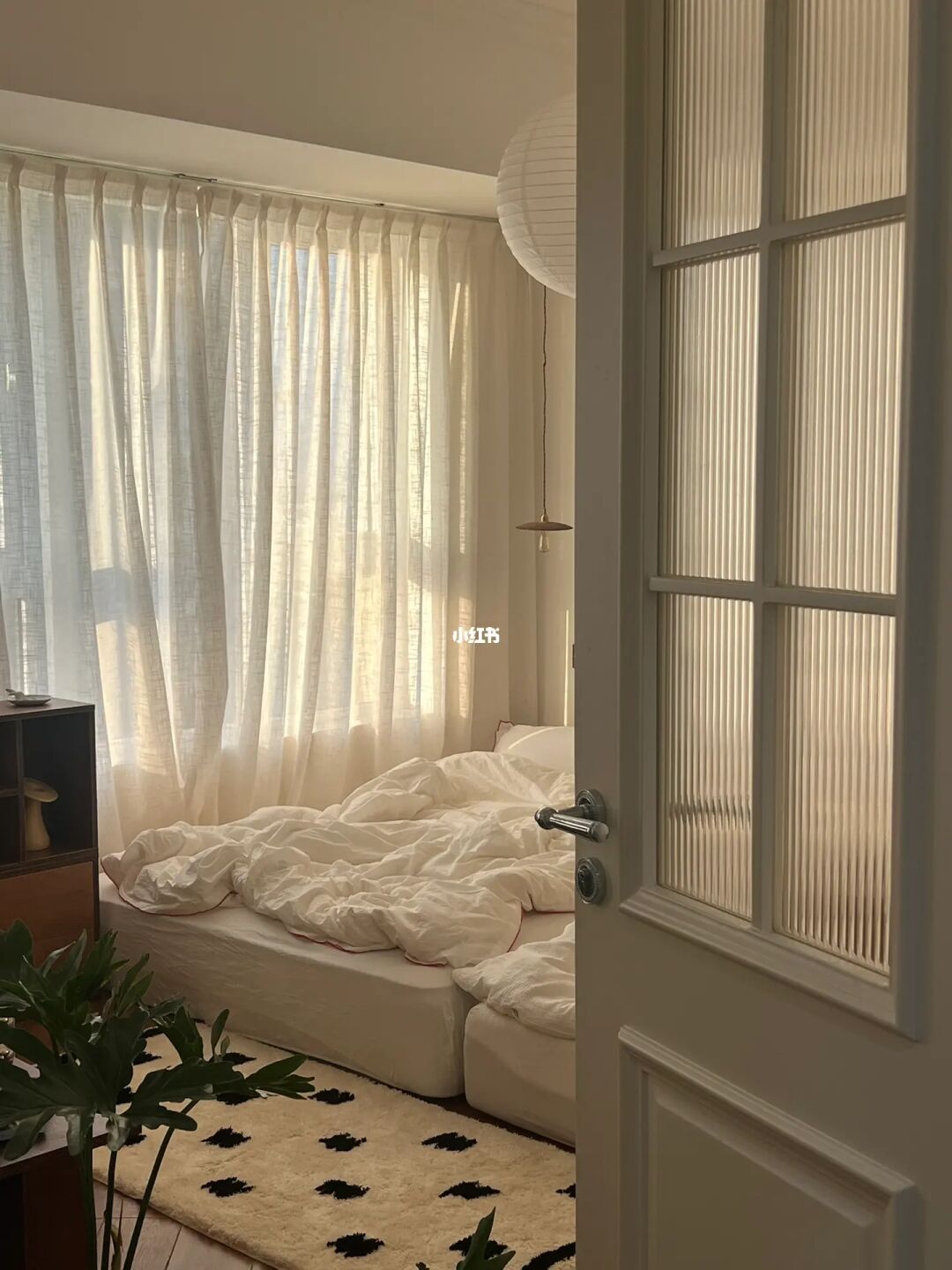 朋友聚会 卧室秒变3米的大床房🛏️