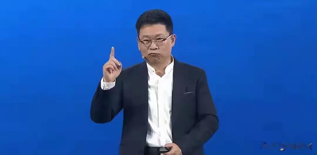 华为常务董事、产品投资评审委员会主任、终端BG董事长余承东表示，内存高昂涨价，手