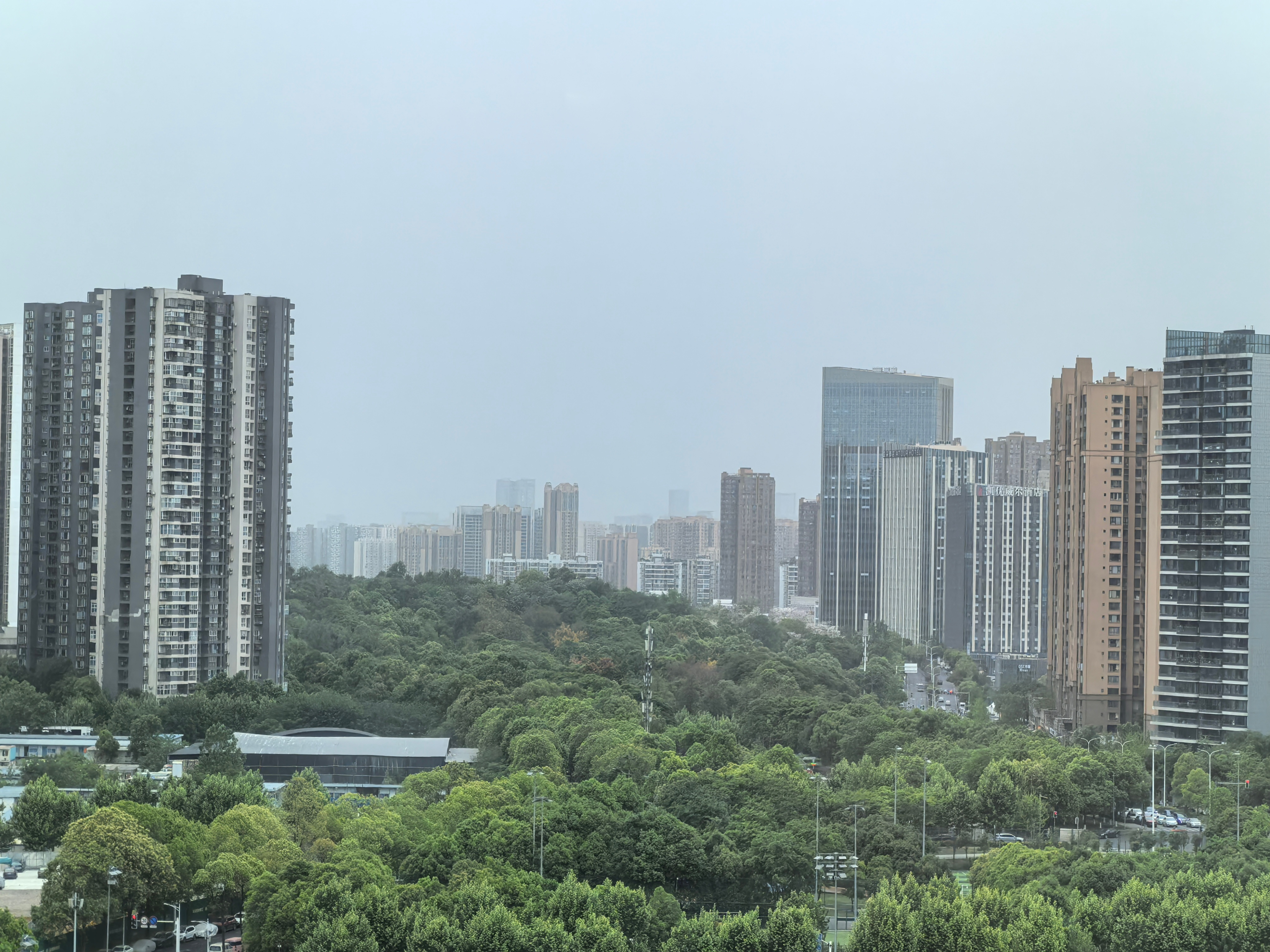 今年5月将进入厄尔尼诺状态成都以前很少沙尘天气，昨晚吹大风，以为是晴天，结果醒来