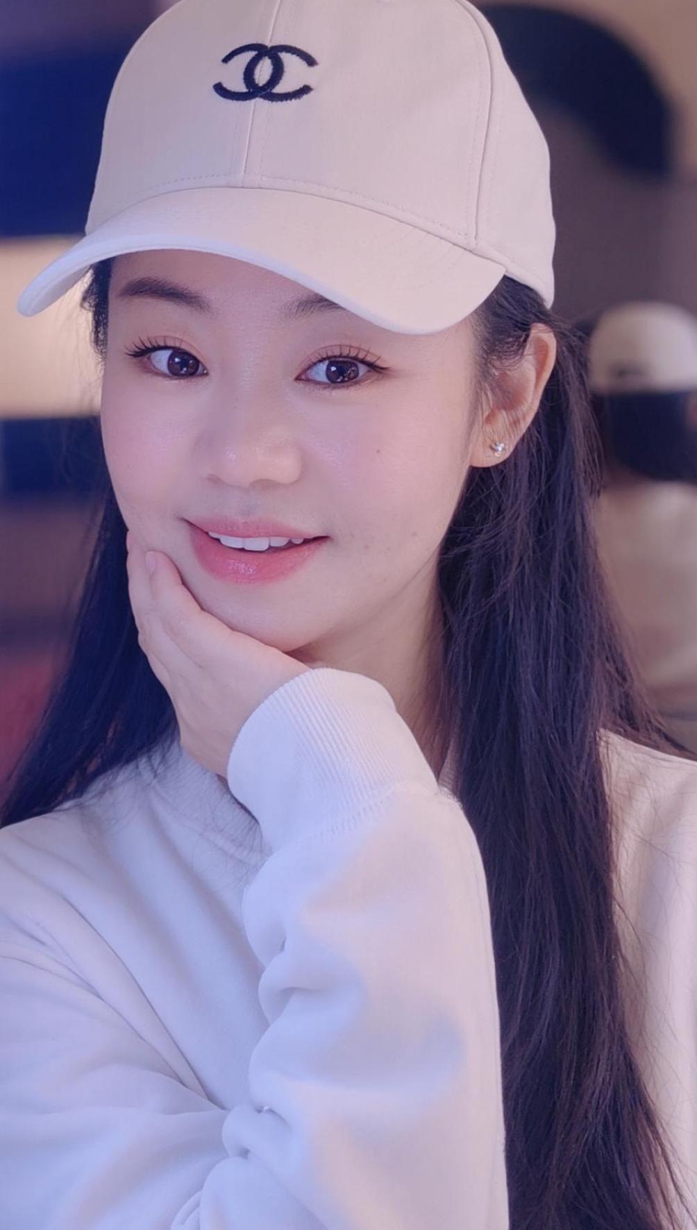 ❤️  终有一天，你会发现 别人的屋檐再大，都不如自己有把伞