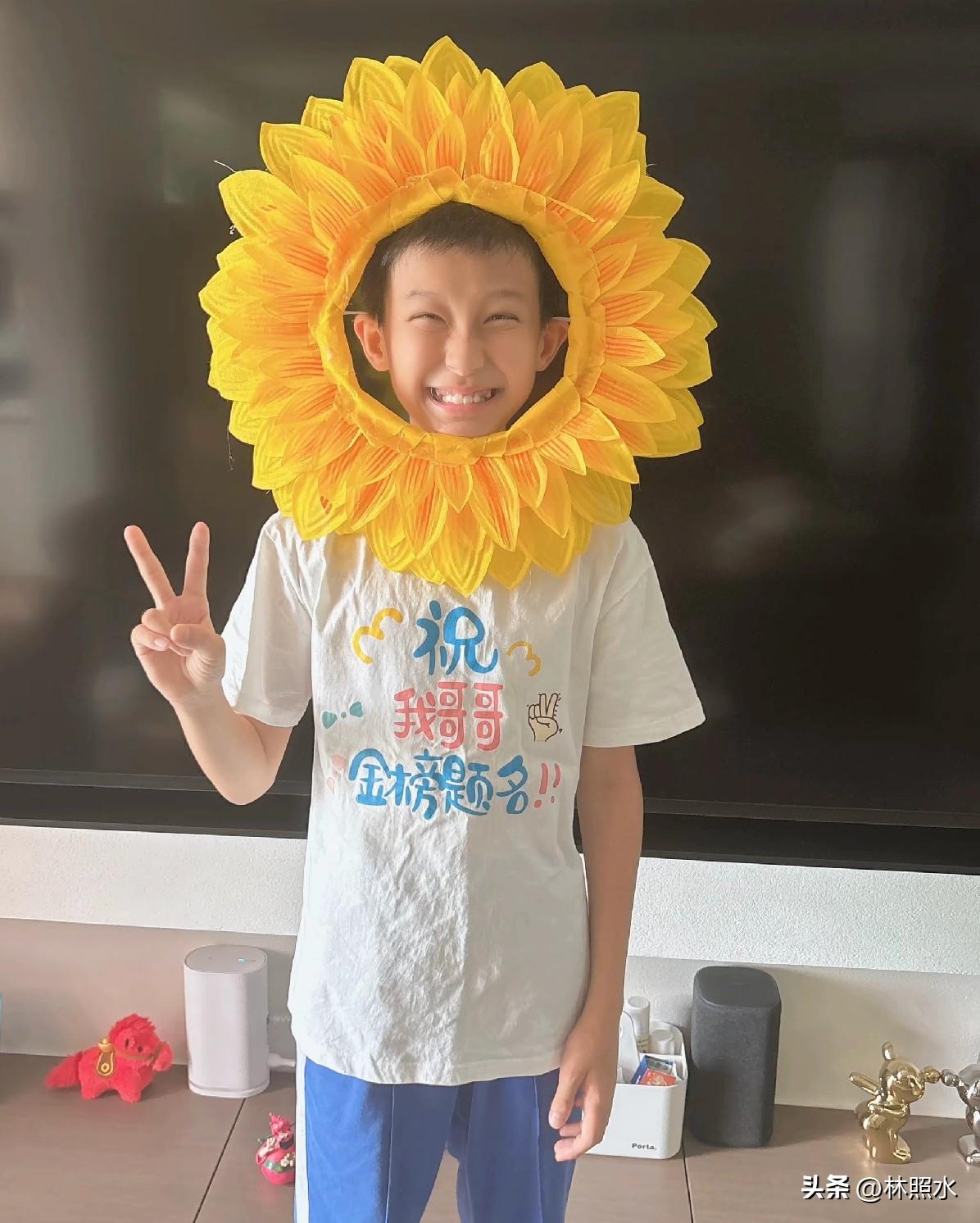我认为不是。
对大多数普通家庭的孩子来说，高考是这辈子最公平，门槛最低，靠努力就