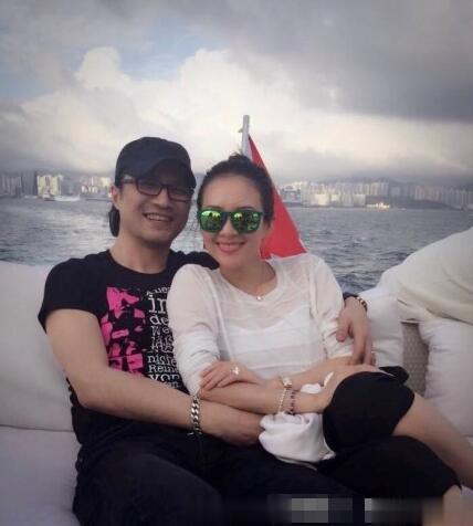 章子怡：在最好的年纪遇见你，是我的幸运，我喜欢过你，但是也只能到喜欢为止了。  