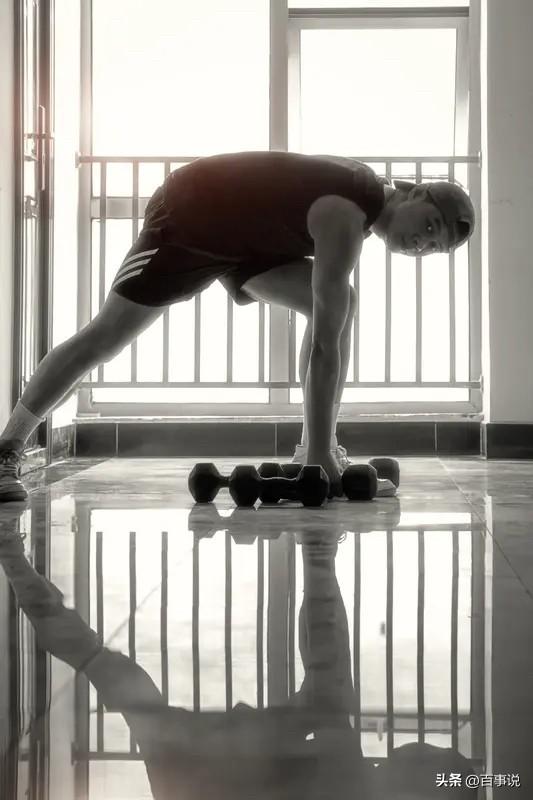 男人最好的补药，
不是睡觉，不是健身，
而是女人，
是和心爱的女人在一起，
一起