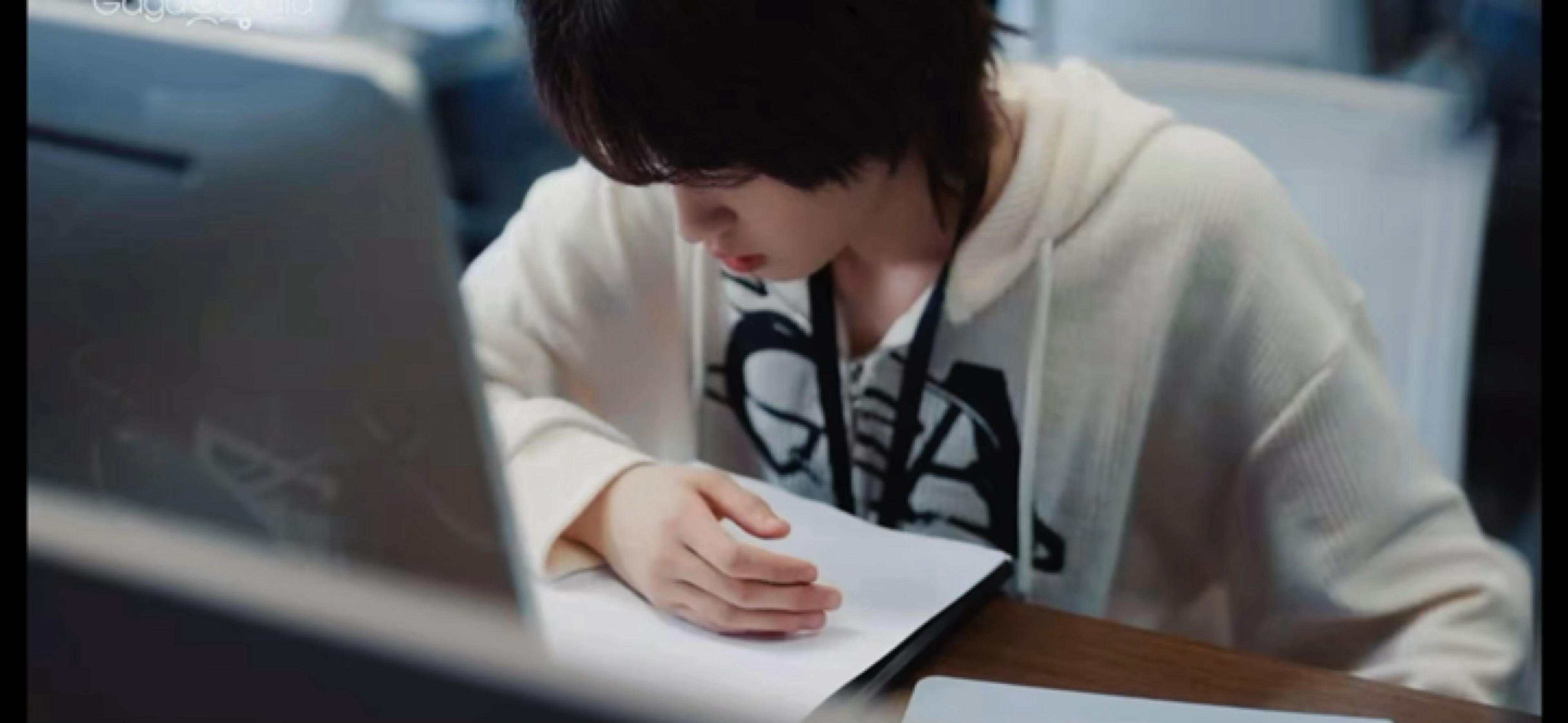 泰剧请记住我的名字  感受一下北电学子的演技，在内娱排不上号，但是在hdl能做到