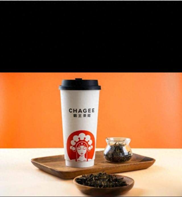别再被带节奏了，霸王茶姬崩盘，哪有什么精心设计的剧本