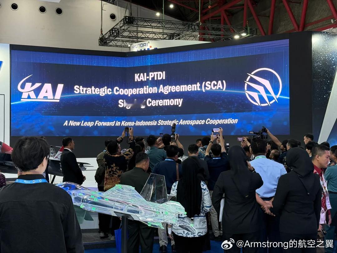 在印尼高调宣布采购KAAN的同时，仍在Indo Defence 2025签订了K