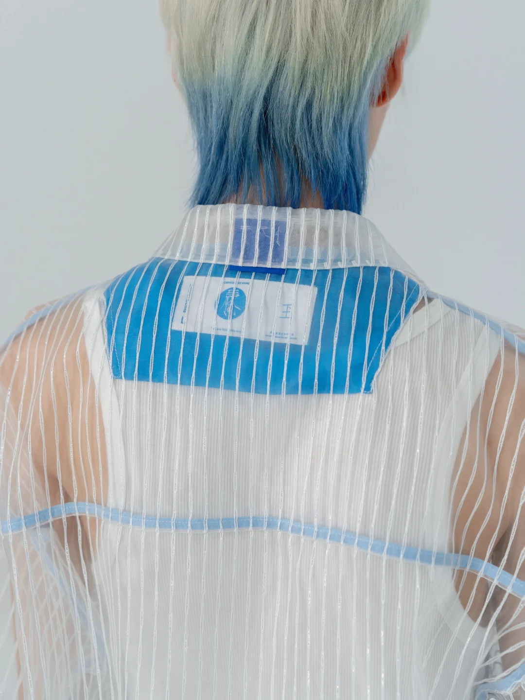 做了一件很仙的襯衣💙