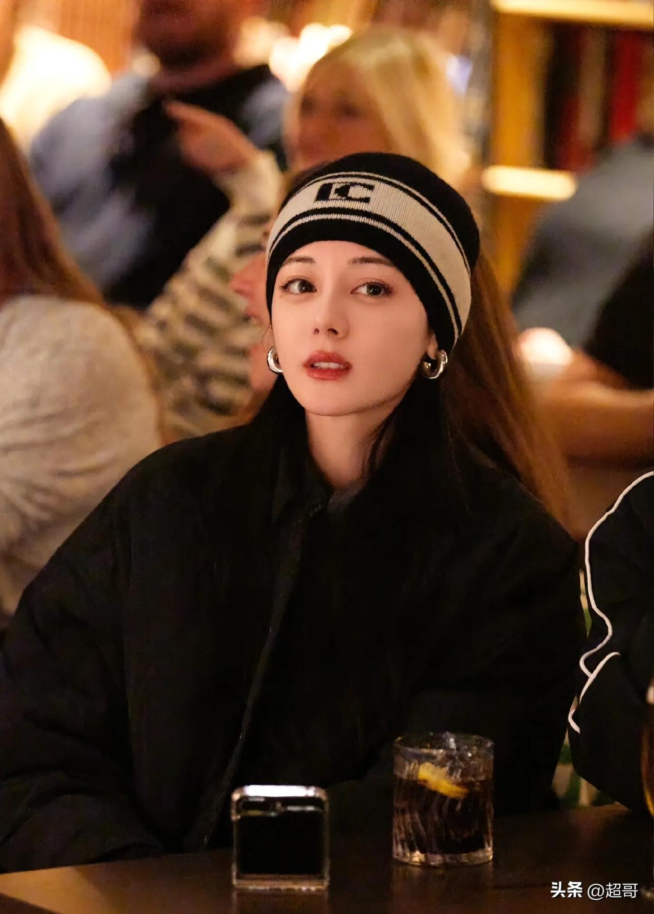 迪奥大秀少了她！迪丽热巴缺席，网友：可惜了神颜
迪丽热巴确认缺席本次迪奥大秀，不