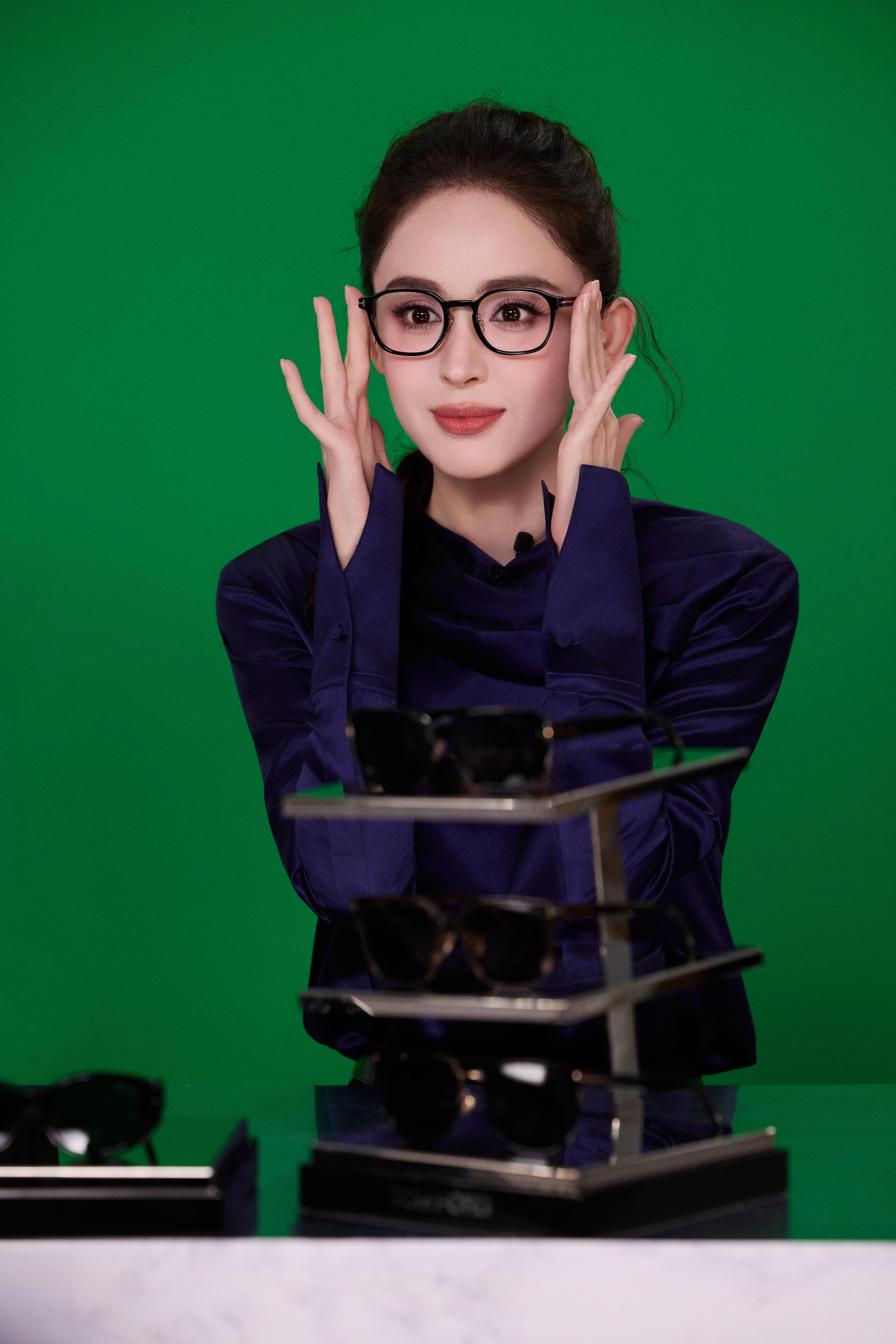 娜扎      顶级魅魔，发射发射＞＞＞💕💕💕 