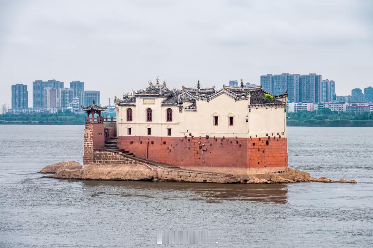 从前走到哪拍到哪，如今只想沉浸式感受旅途。周末闯过黄石与鄂州，依旧期待下一次出发