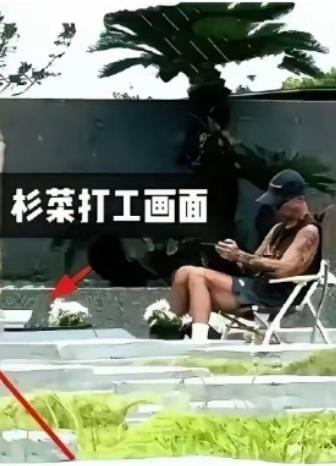 笑死！看到有网友神评:
三角恋最伤人
死了一个！
疯了一个！
废了一个！
沦陷在