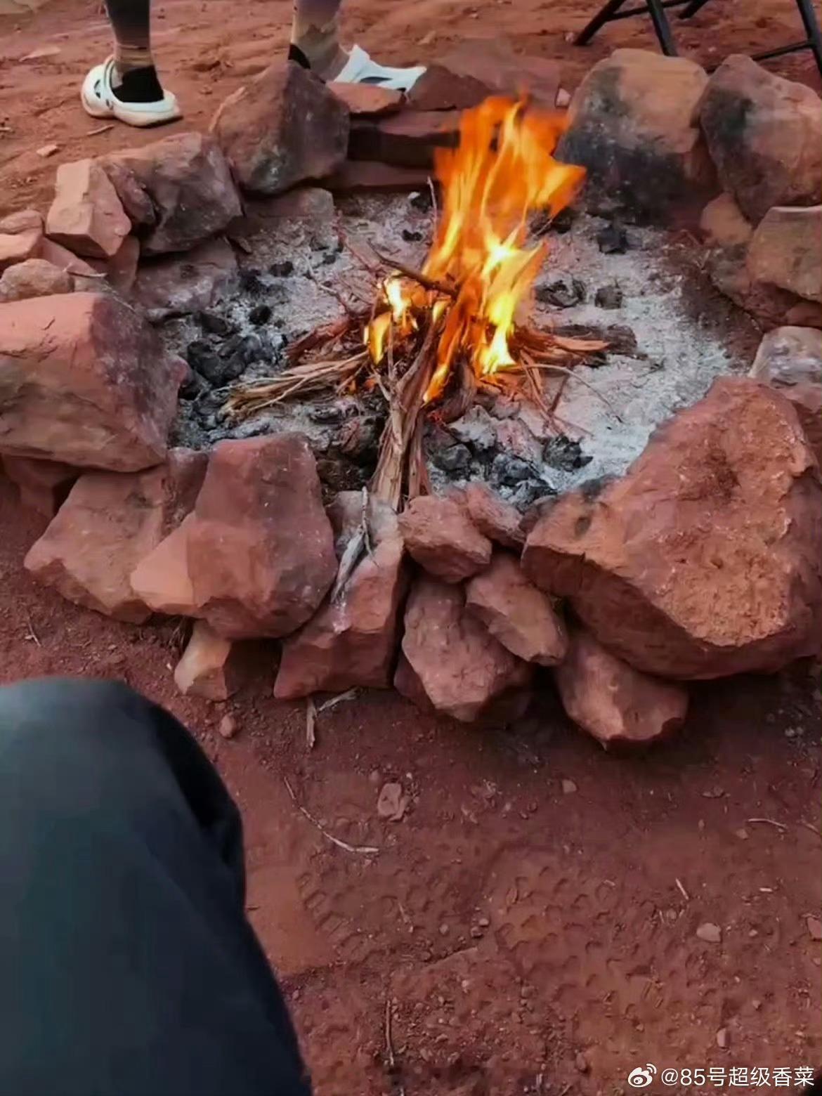 乐华赶紧告！另外给一博跨一个又被挂件恶心了浙江卫视短剧 融脸肖战王一博