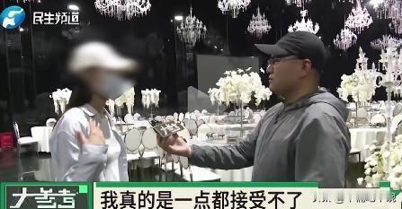 女子安排好一切，唯独不安排自己的时间。
河南信阳，刘女士大婚，婚礼前半程顺利，到