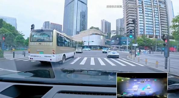 奥迪 E7X 直播发钱 奥迪这波深中通道智驾跨海直播，让我看到了传统豪华品牌的智
