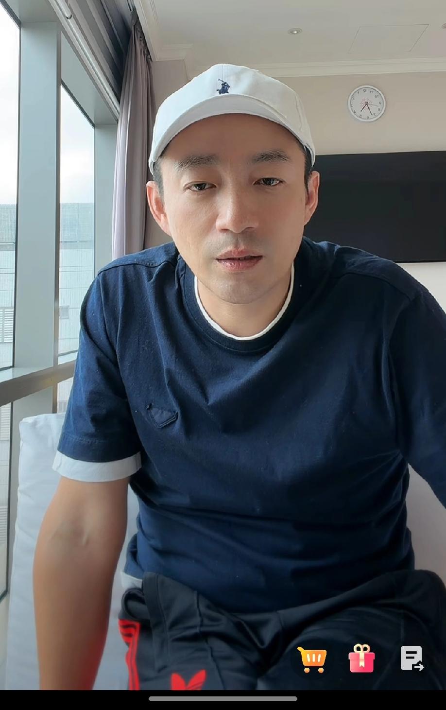 真的挺替张兰不值的：明明是她付出的最多，却总是被汪小菲指责。汪小菲今天直播的时候