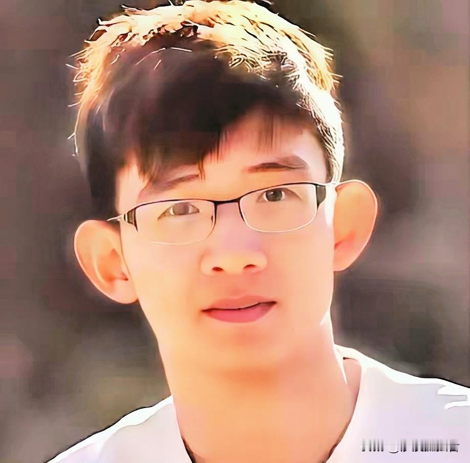 “北大学霸”刘嘉森一语惊人！他说：“我的同学里，父母有钱有势的大有人在，父母是博