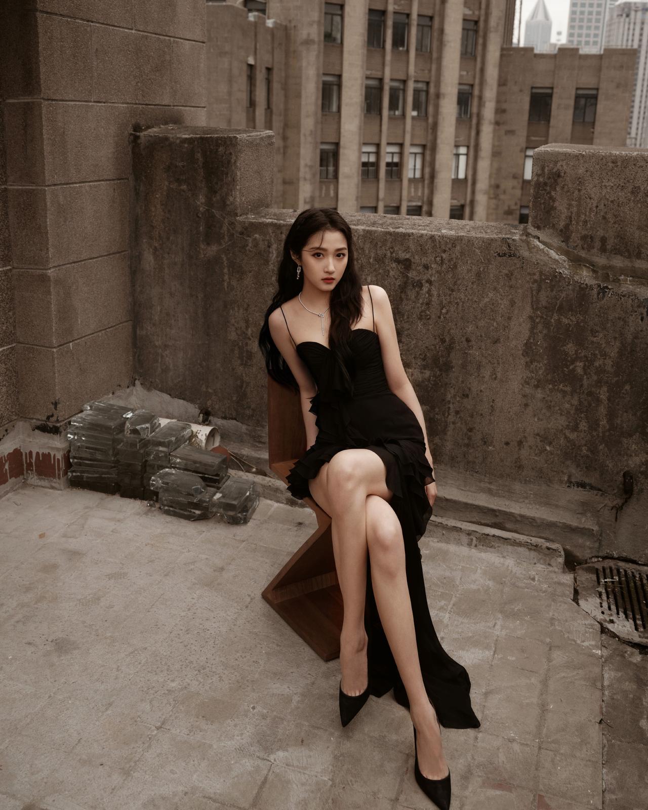 关晓彤大长腿系列写真组图 