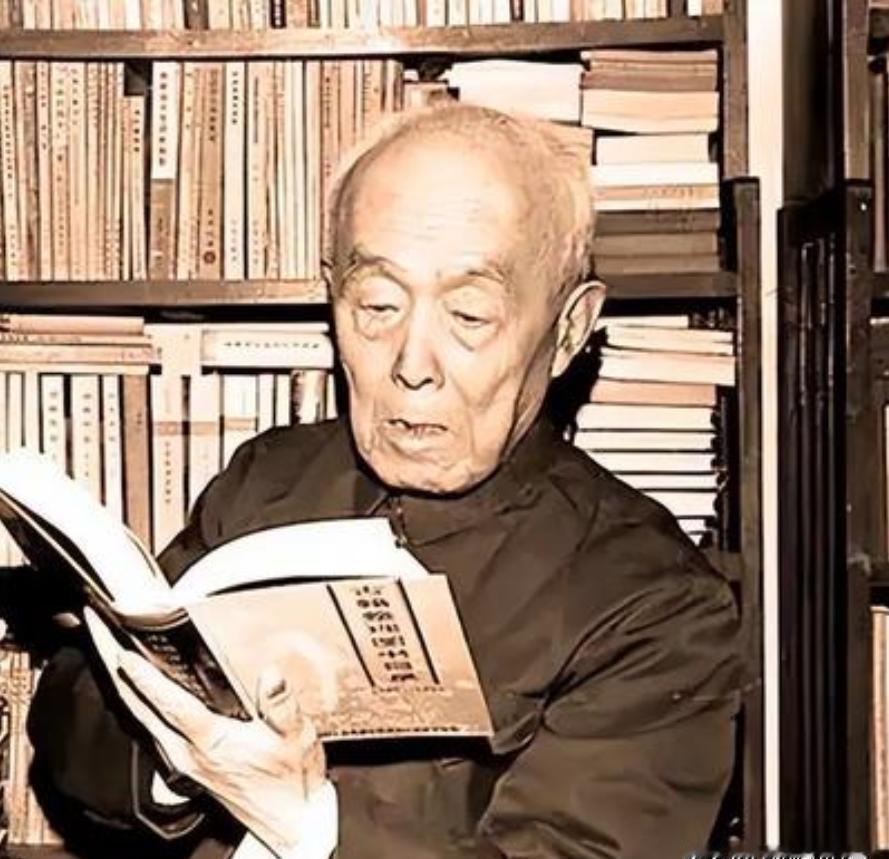 1994年，季羡林的妻子彭德华去世，要4万丧葬费。季羡林对儿子说：“我出2万，你