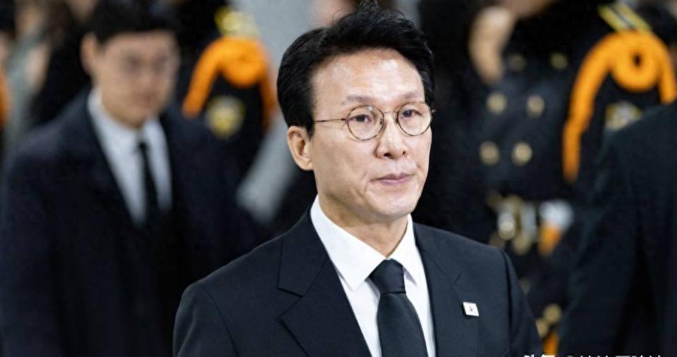 反常！实在是太反常了！本该出现在博鳌论坛、开启访华“重要时刻”的韩国总理金民锡，