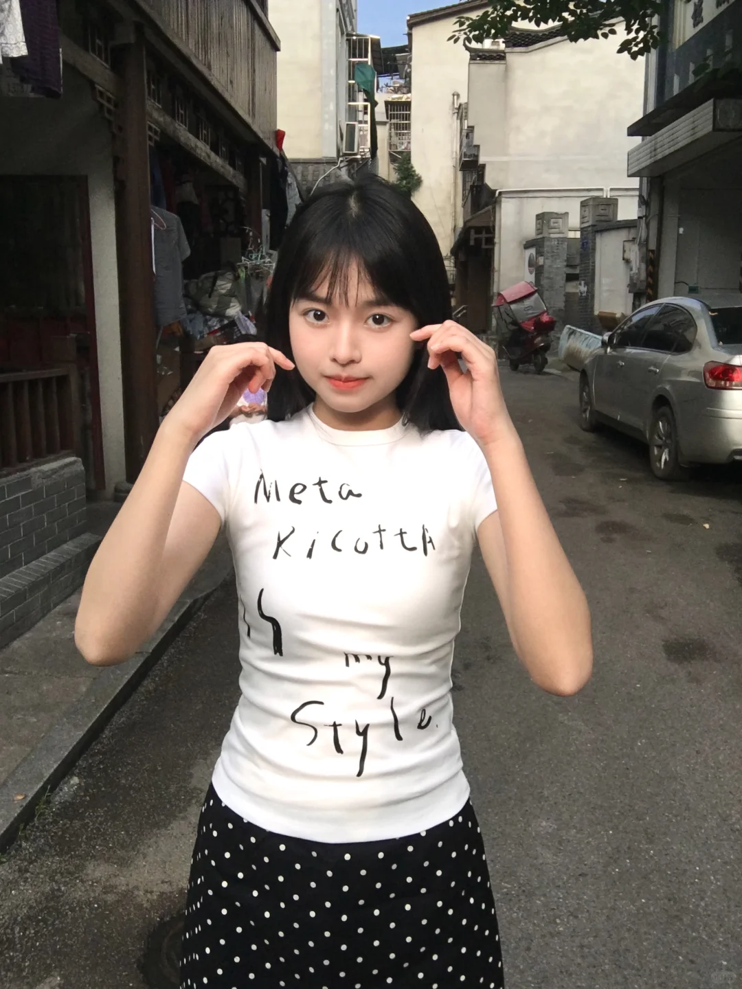 偶尔半透明՞•･•՞