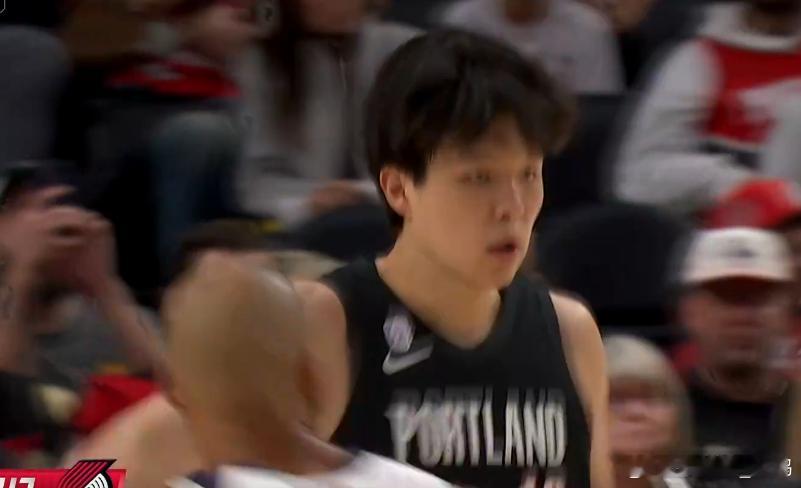 杨瀚森比弗拉格先得分，这谁能想得到？ ​​​​杨瀚森常规赛首秀 ​​​