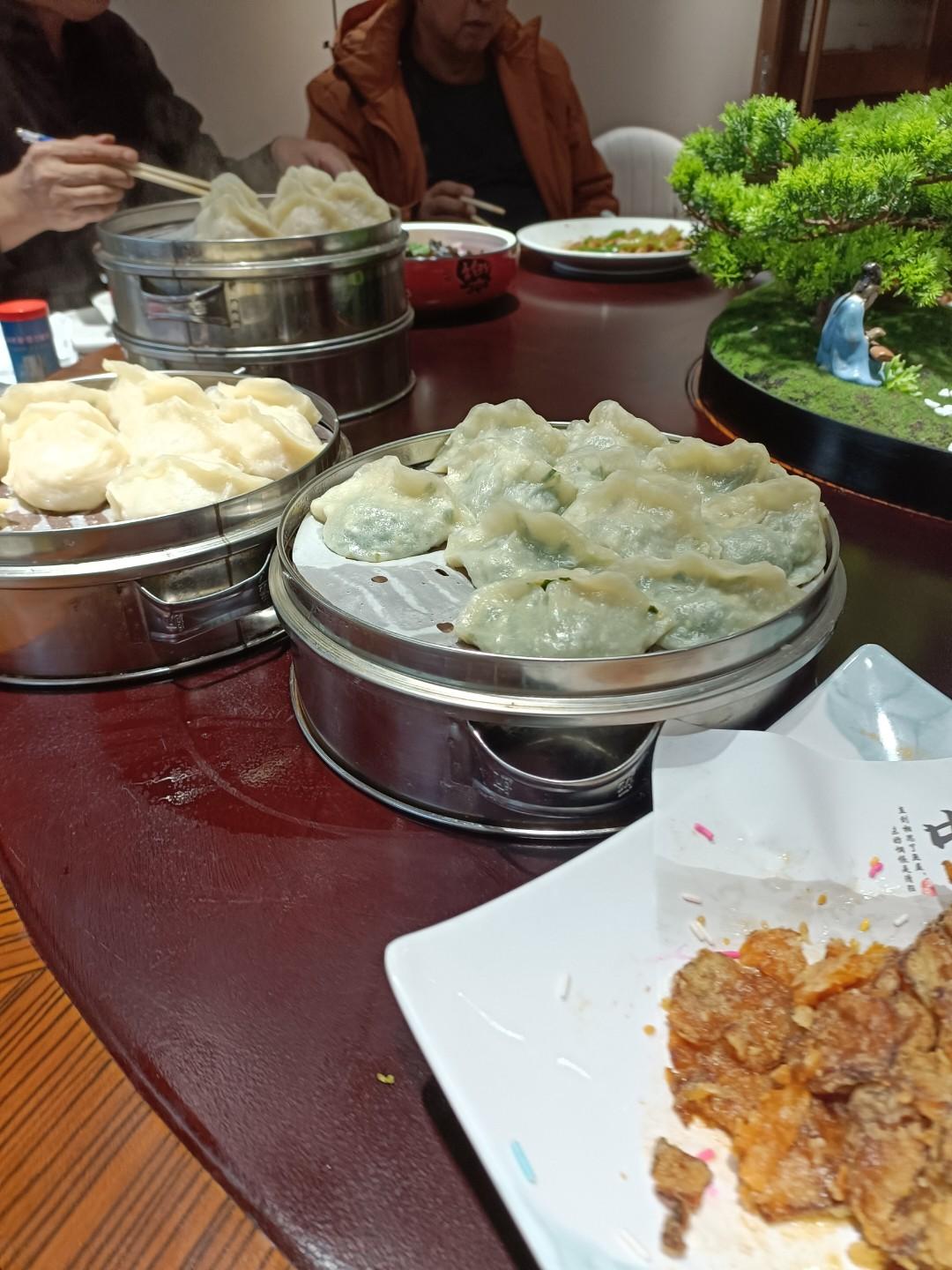 现在不少人觉得肉馅饺子不如素馅香，我觉得跟用油很有关系。以前我包饺子，不管肉馅素