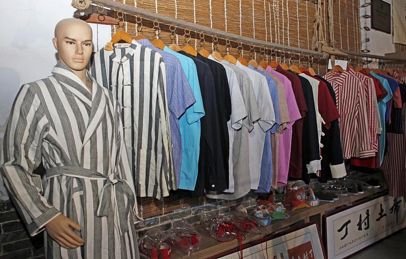 你问我答为什么现在纯棉的服装价格越来越贵？