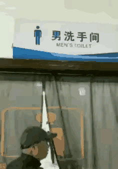 有个物种只要扎堆，她们的威力程几何级增长。她们是人见人怕的中国大妈。
可不，竟然