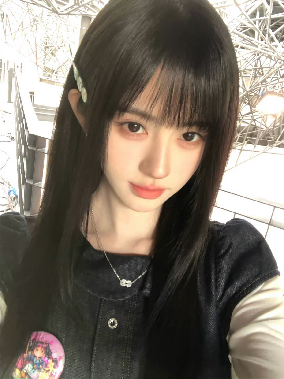 鞠婧祎喜欢美女 