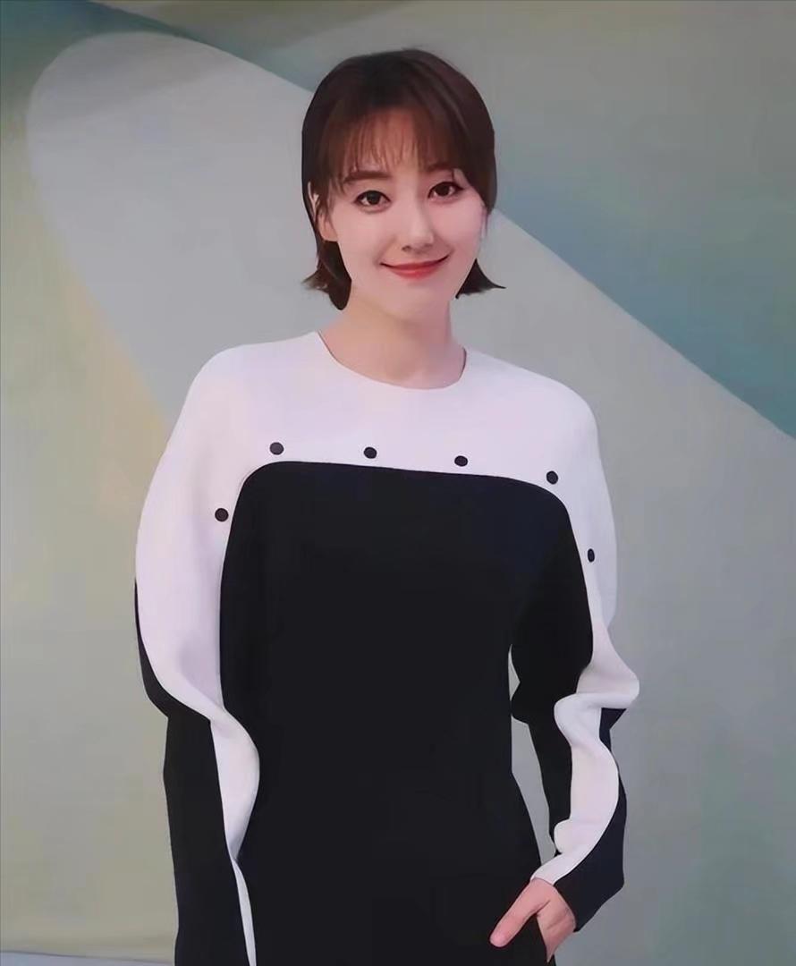 请问，这俩人怎么区分？