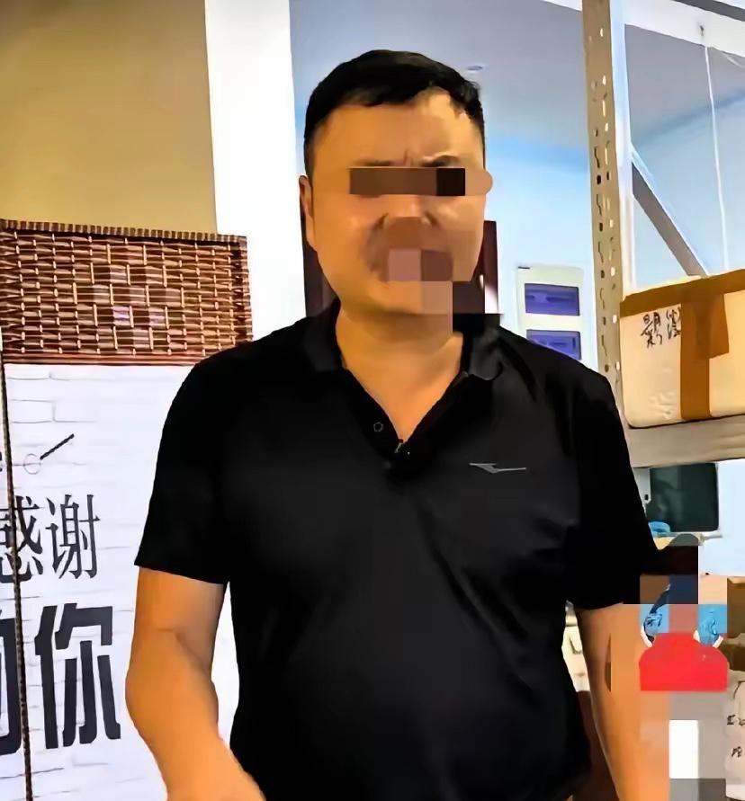 把扶弟魔的滤镜撕碎，你会发现有些婚姻其实是一场旷日持久的“慢性失血”。
    