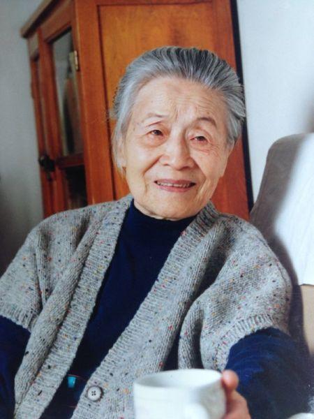 杨绛先生说：“长期指责打压家人的人，不是蠢就是坏，真正的蠢和坏就是那种，整天在家