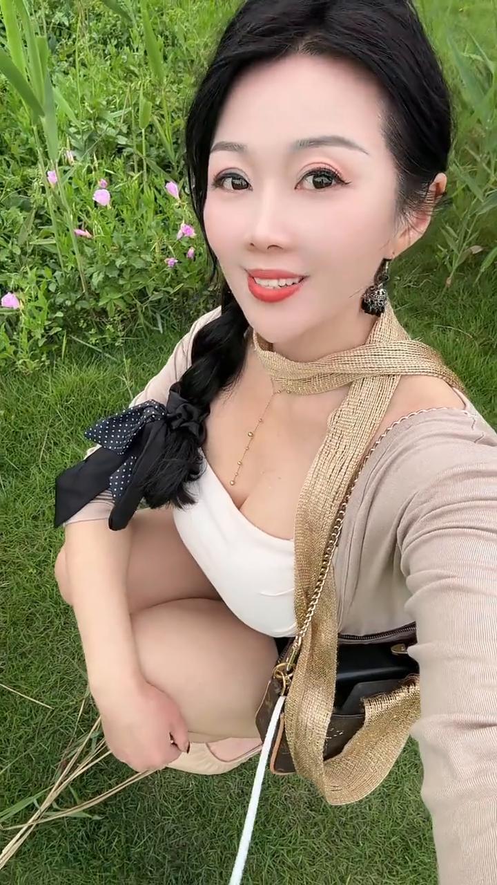 我一直眼巴巴等着，不敢打盹，就怕错过你。来都来了，给个面子。
