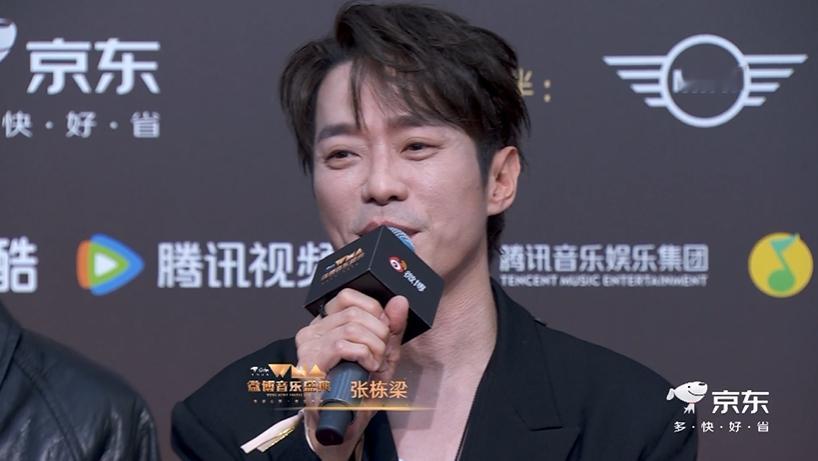 #张栋梁唱棉花糖##张远唱为你写诗# 好听！ ​​​