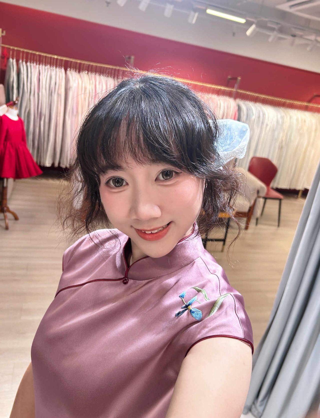 广州这家！🙀试旗袍直接美到不想脱下来
我从来没有穿过旗袍  想尝试一下！
今天