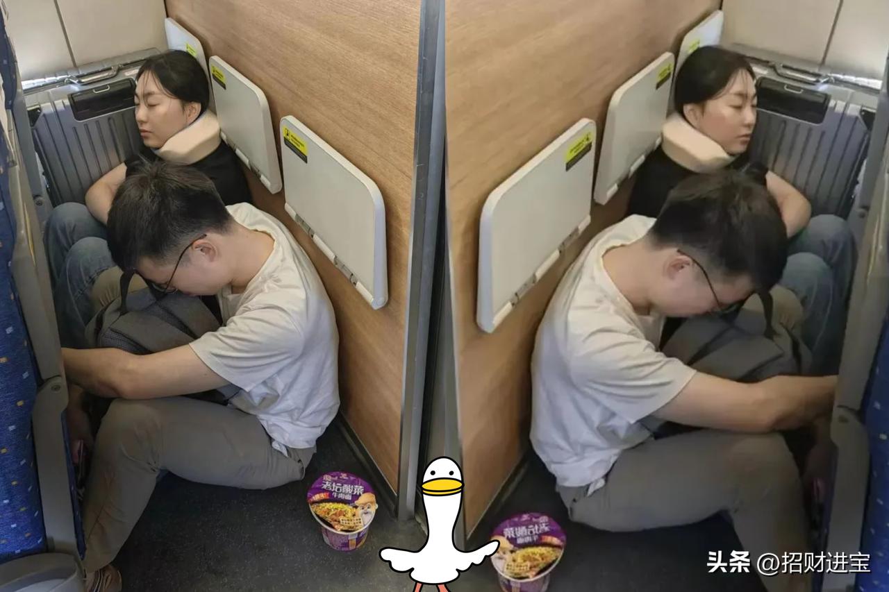 高铁上，一男一女挨着坐。男生主动搭话：“小姐姐气质真好，加个微信呗？”女生笑着接
