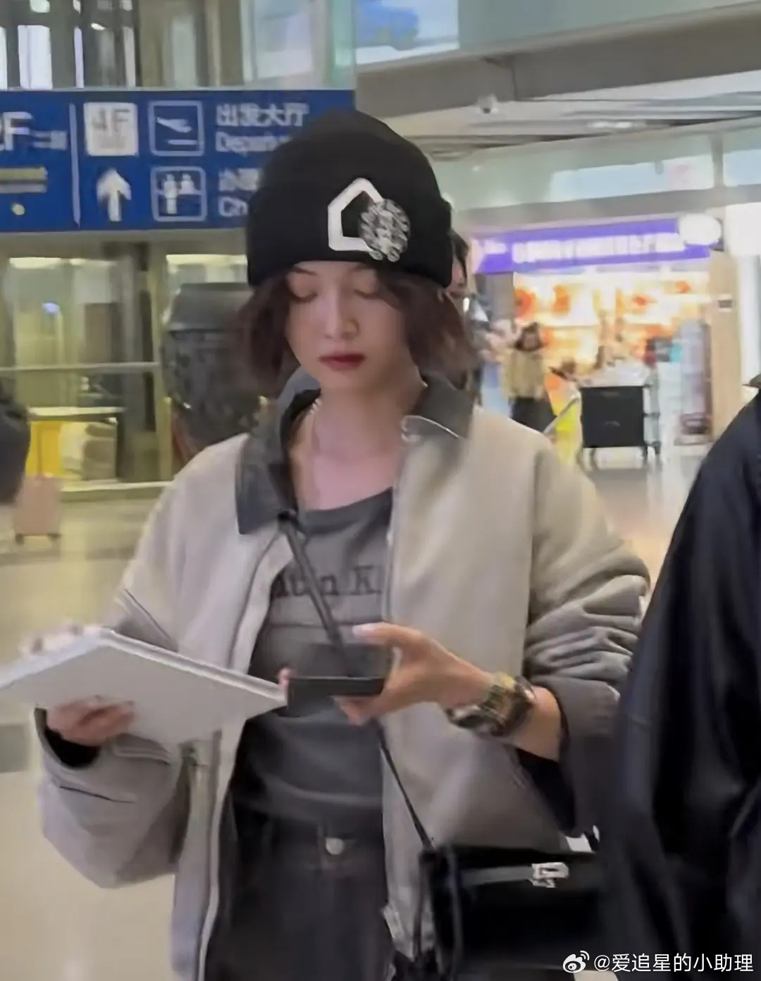 高难度认人题，这是谁？她怎么剪头发了 