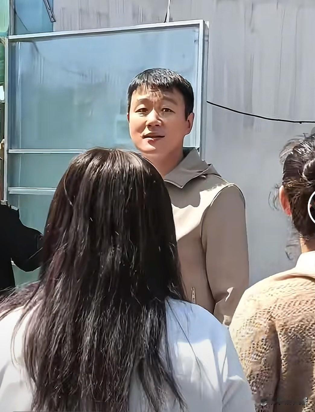 万万没想到我的“不老男神”佟大为不仅越活越年轻，而且还是这么朴实的一个演员❗
近