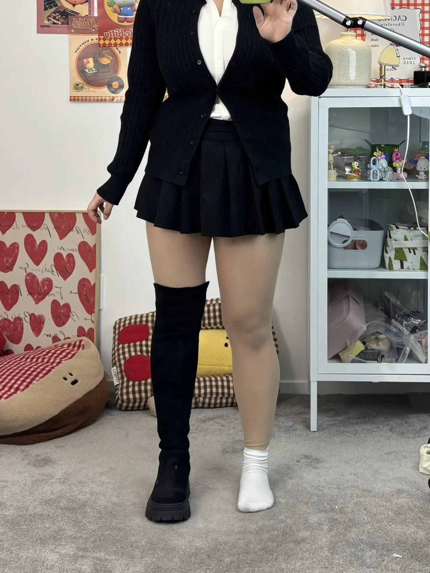 显瘦不规则过膝靴。不咋掉筒脚感还好