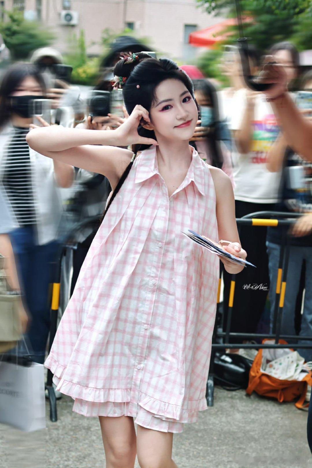 杨肸子聊斋造型路透杨肸子聊斋路透 杨肸子聊斋造型路透[流鼻血][流鼻血]杨肸子[