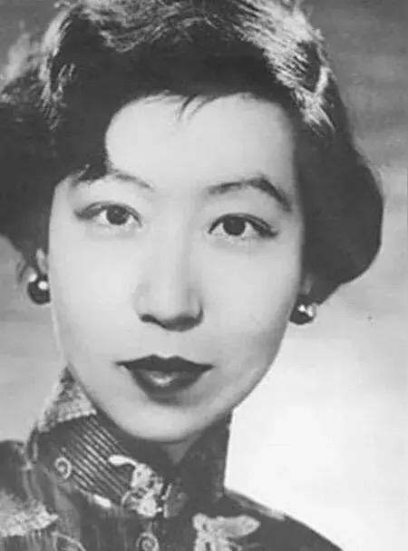 非常治愈的一段话：“人这一辈子，只要你还活着，无论在任何人面前，你只要不吃他人饭