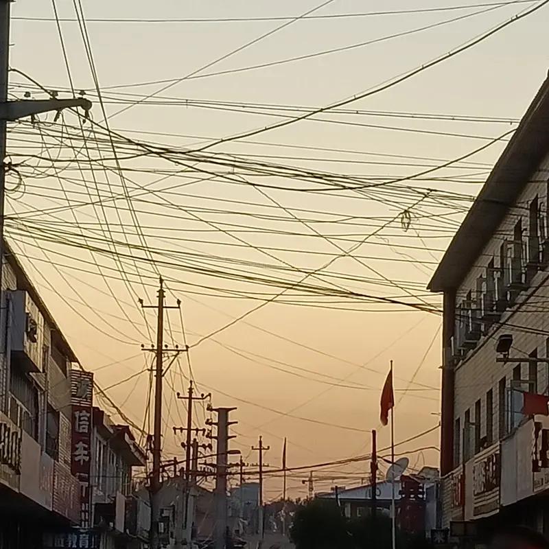 做个没有情绪的人，凡事莫强求
 
渐渐学会做一个没有情绪的人，不再大喜大悲，不再