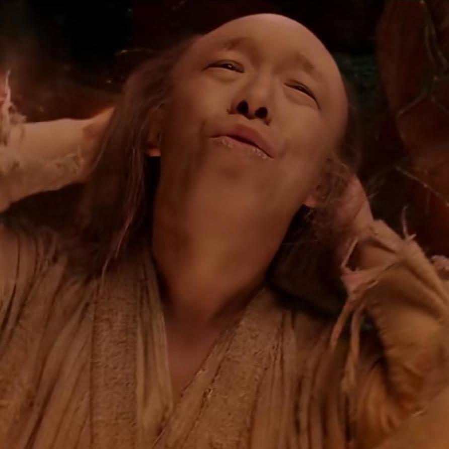 我们曾经跟很多厂商提过要做座舱内的“迪士尼飞跃地平线”项目，让用户能够沉浸式体验