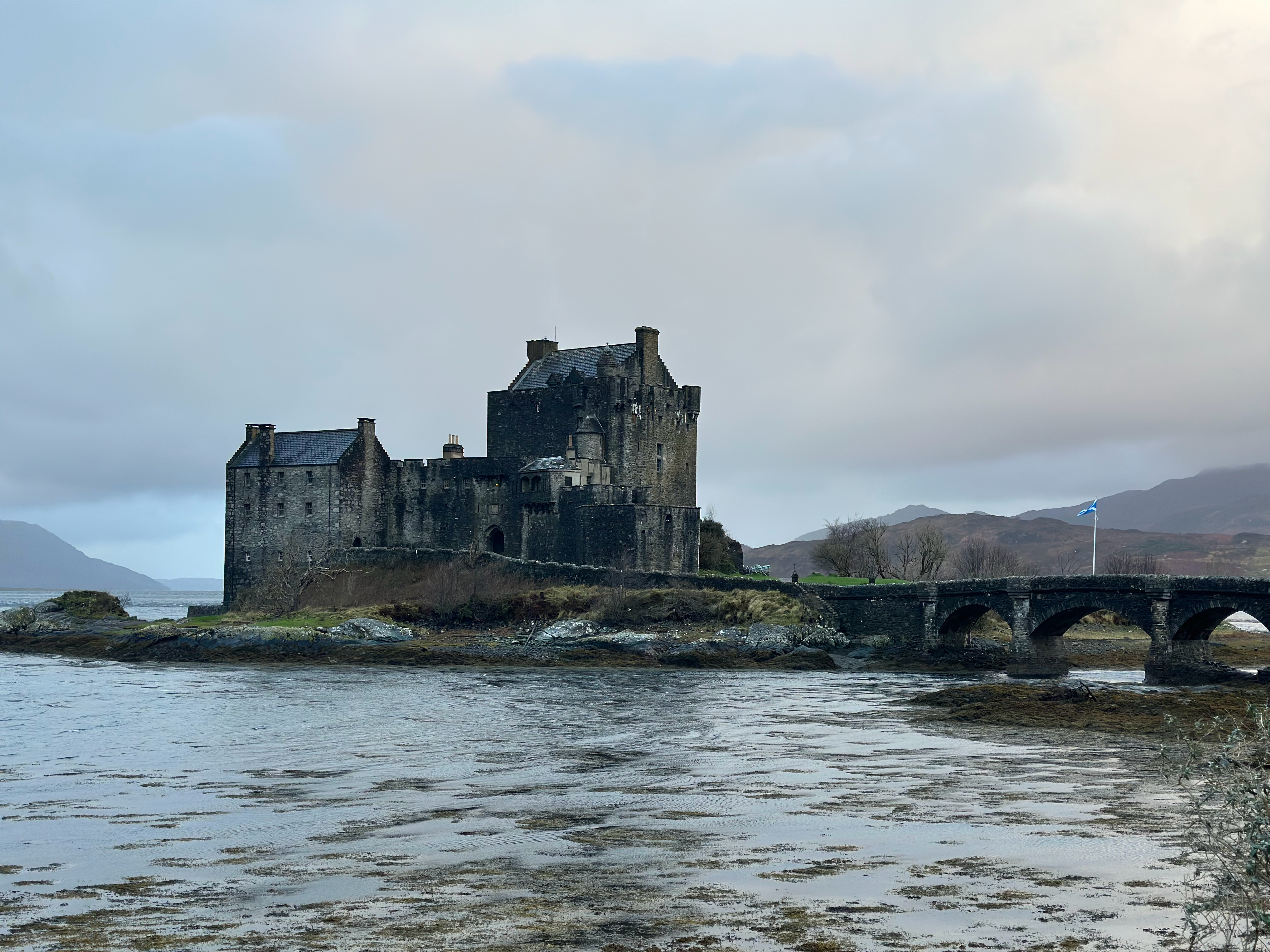 🏴󠁧󠁢󠁳󠁣󠁴󠁿🏰  